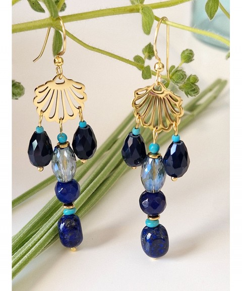 Shell long earrings with lapis