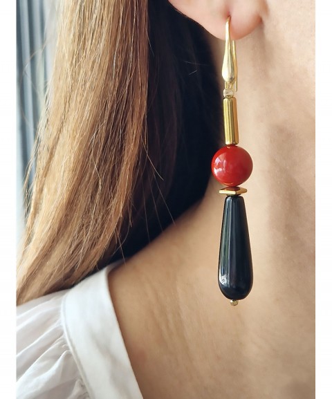 Long earrings with onyx...